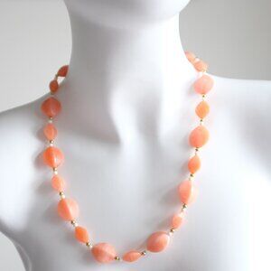 COPY - Vintage Plastic Lucite Peach Swirl Bead Necklace